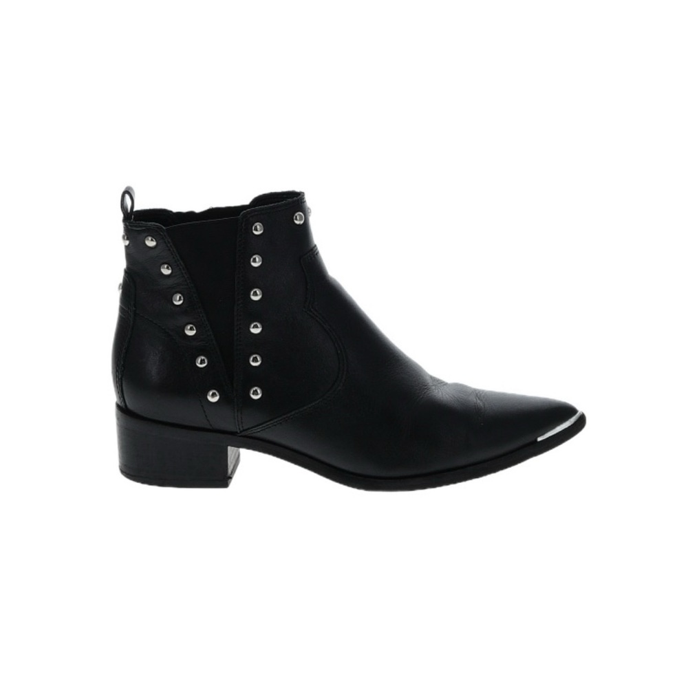 Marc Fisher LTD 8 1/2 medium width ankle boots